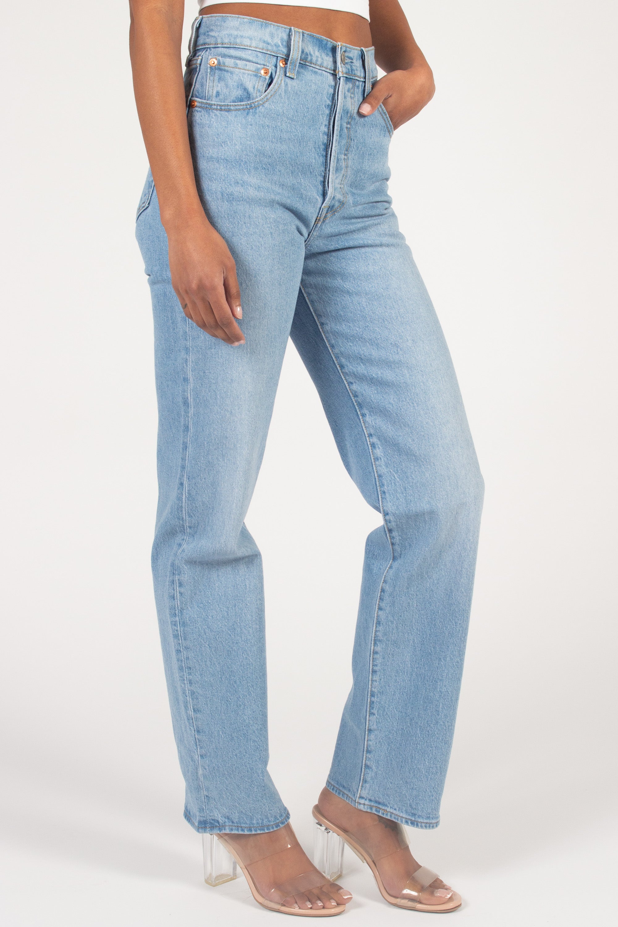 Levi's® Ribcage Straight Jeans