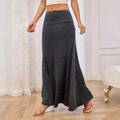 Knitted solid color skirt