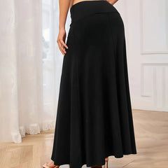 Knitted solid color skirt